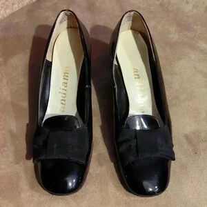 Andiamo black heels, size 8